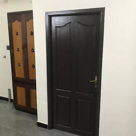 Apartament Iswarya Illam Ćidambaram Zewnętrze zdjęcie